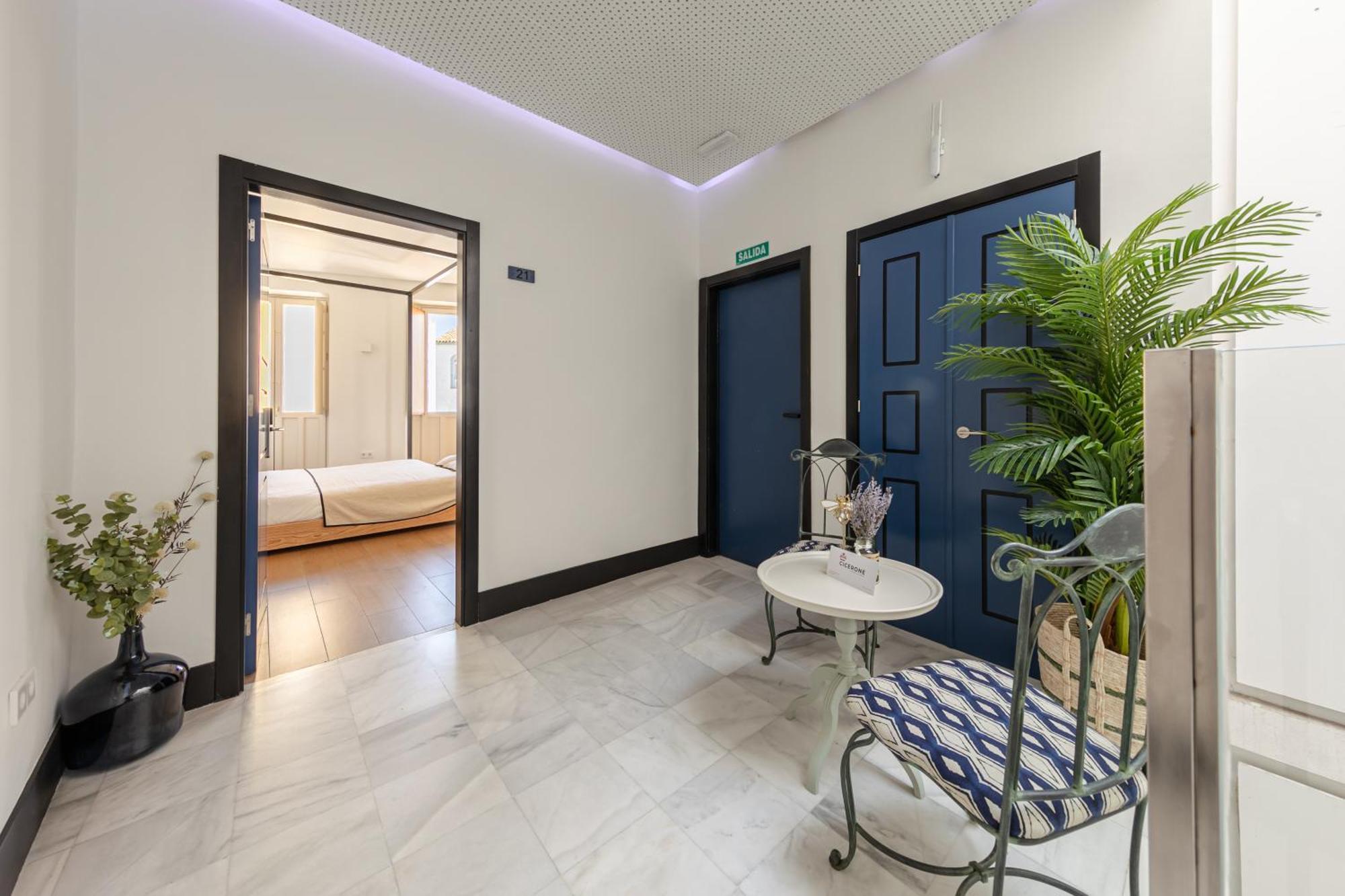 Nuea Cicerone Hotel Seville Exterior photo