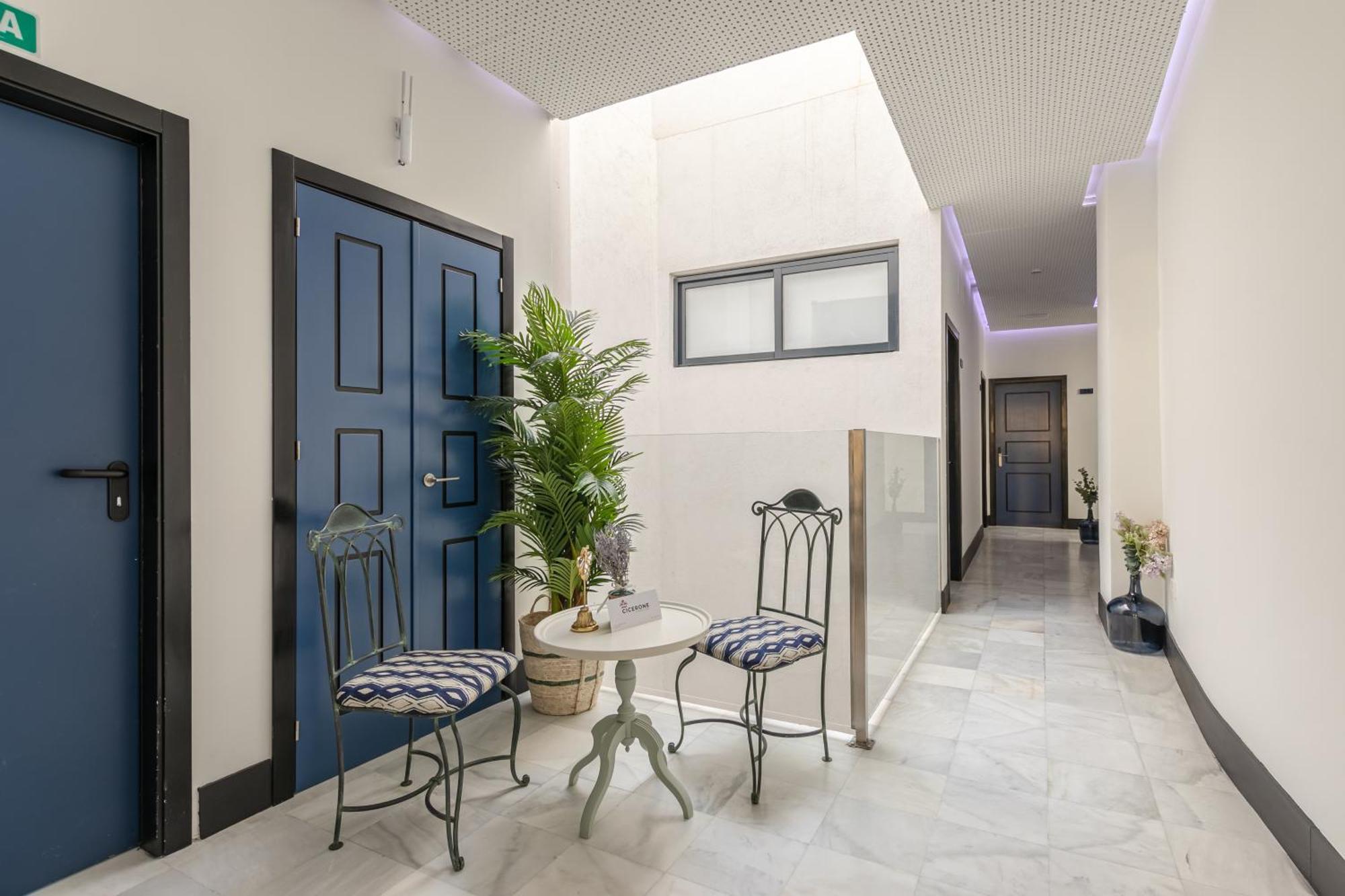 Nuea Cicerone Hotel Seville Exterior photo
